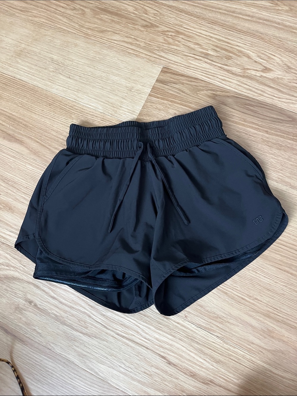 Albion Black Women's Lunge  Athletic Shorts with Drawstring Waist size S
